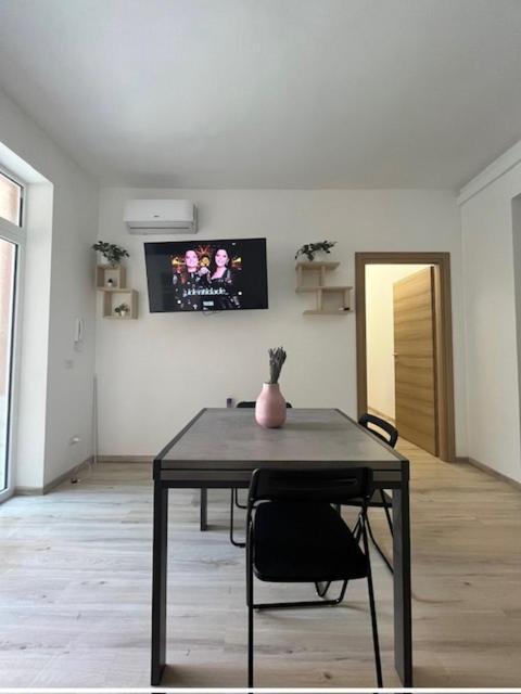 Villa Milano Apt. N. 2 Luaran gambar